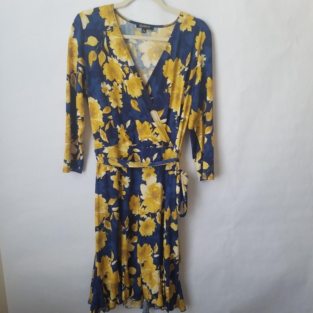 Flirty Floral  Wrap Dress, Size 14 US